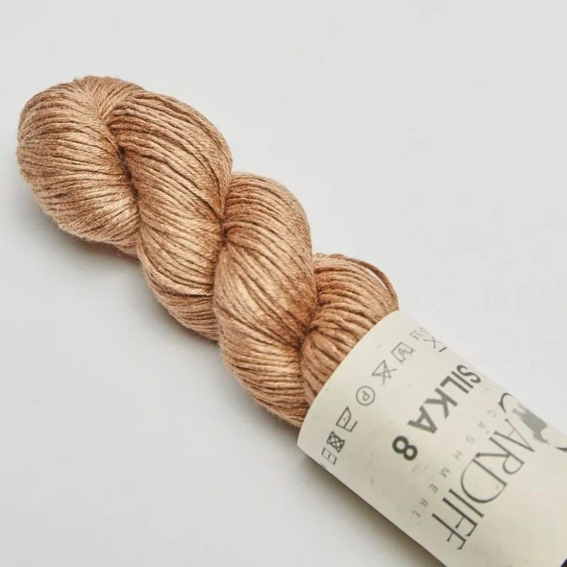 Silka 8 by Cardiff cashmere. Italian luxurious yarn. Cashmere and
